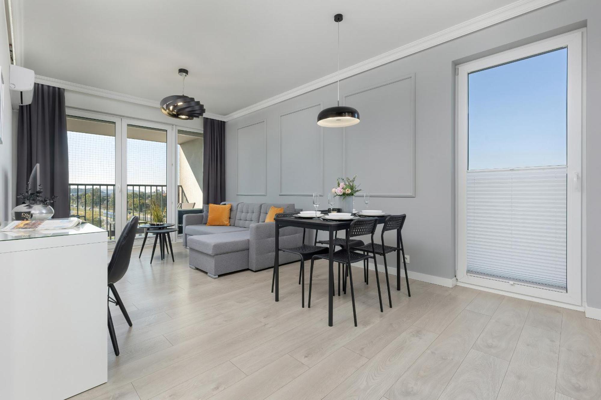 Podgorze Lipska Pet-Friendly Apartment With Balcony And Parking By Renters Prestige คราคูฟ ภายนอก รูปภาพ