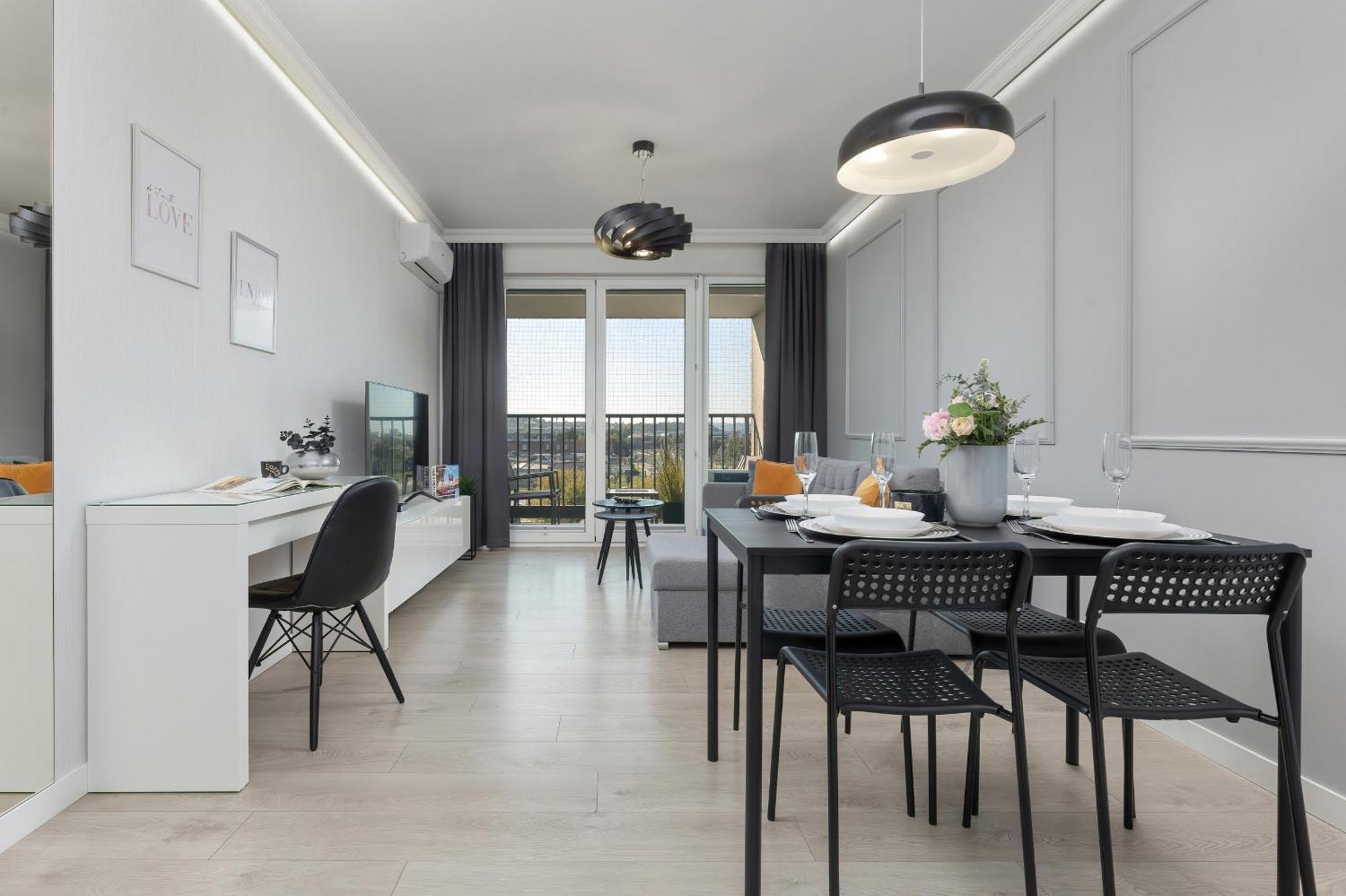 Podgorze Lipska Pet-Friendly Apartment With Balcony And Parking By Renters Prestige คราคูฟ ภายนอก รูปภาพ