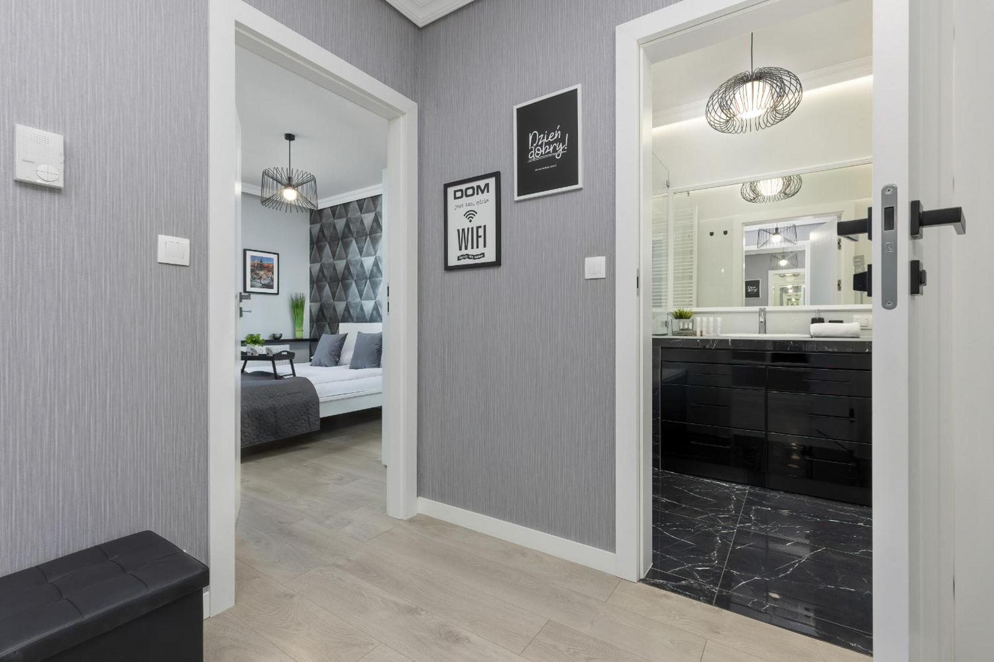 Podgorze Lipska Pet-Friendly Apartment With Balcony And Parking By Renters Prestige คราคูฟ ภายนอก รูปภาพ