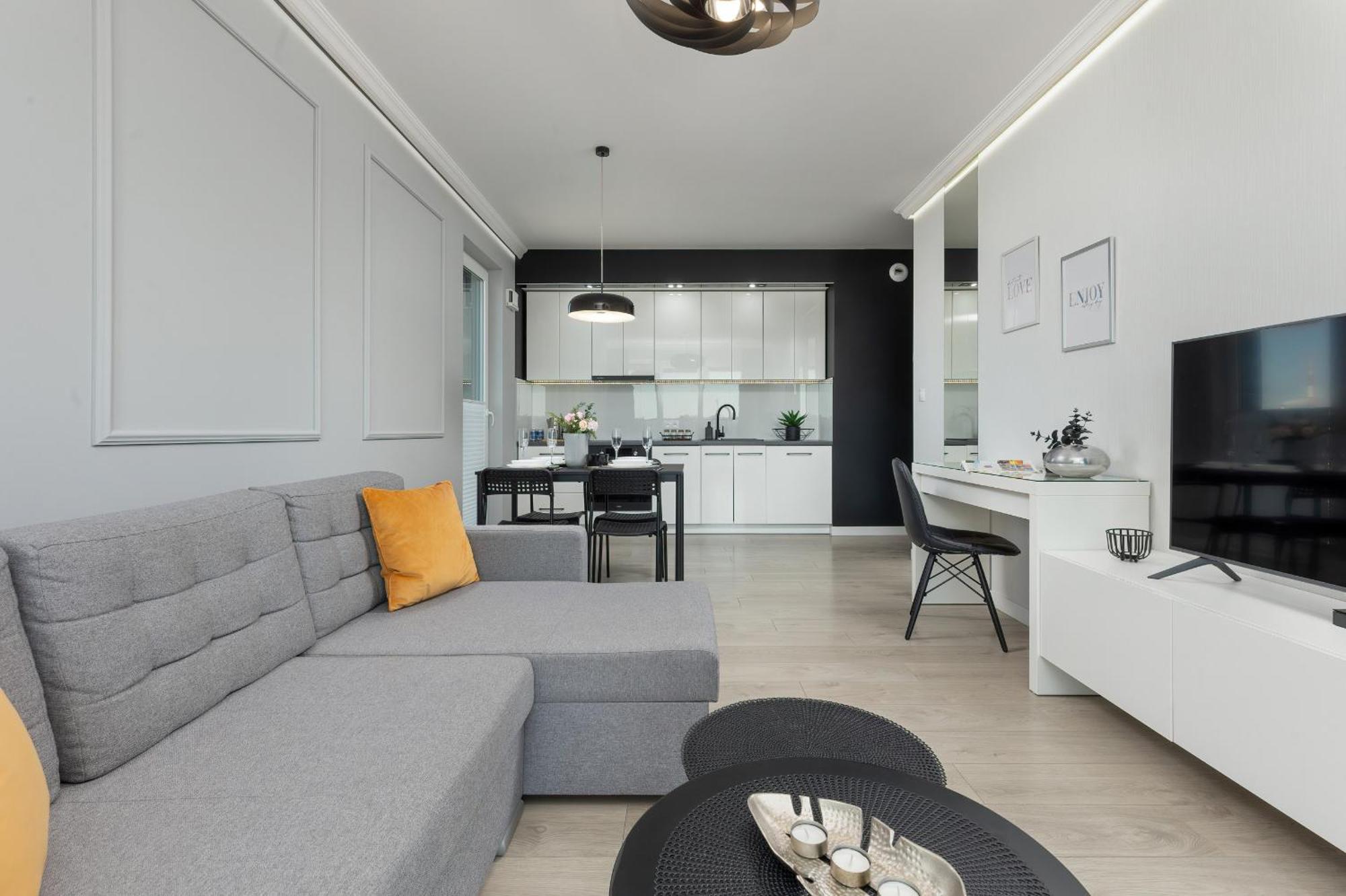 Podgorze Lipska Pet-Friendly Apartment With Balcony And Parking By Renters Prestige คราคูฟ ภายนอก รูปภาพ