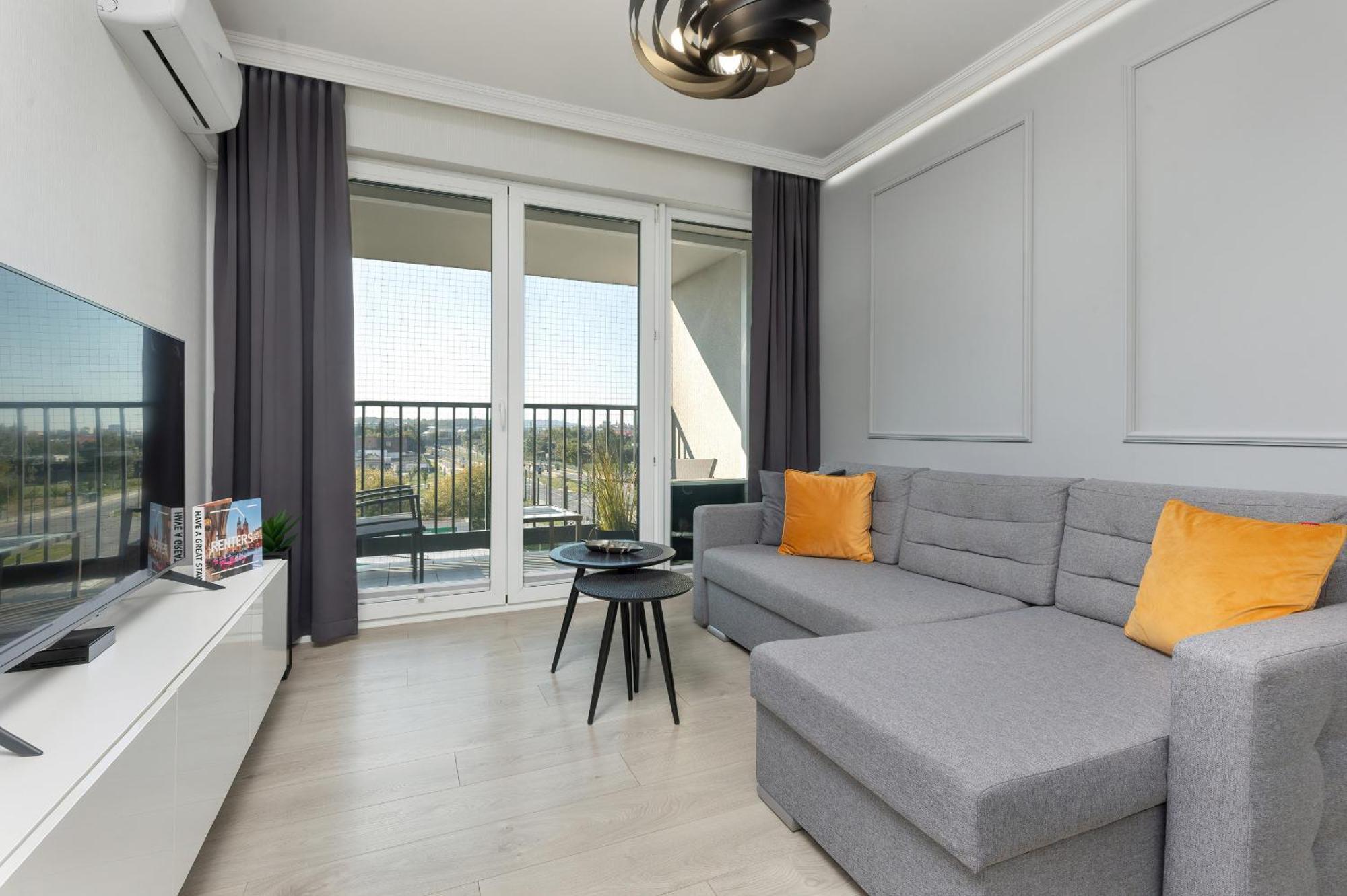 Podgorze Lipska Pet-Friendly Apartment With Balcony And Parking By Renters Prestige คราคูฟ ภายนอก รูปภาพ